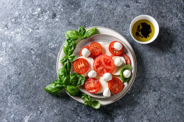 Salada caprese italiana