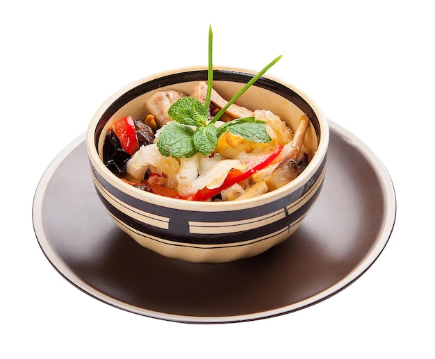 Salada com cogumelos e amendoim cozinha asiática