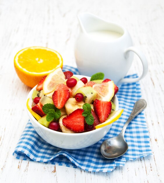 Salada com frutas frescas