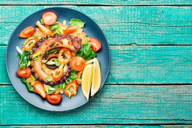 Salada com Legumes e Polvo