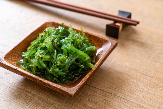 salada de algas - estilo japonês