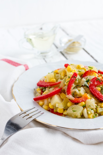 Salada de batata com legumes