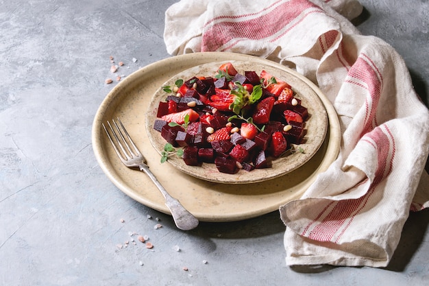 Salada de beterraba e morango