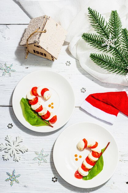 Salada de caprese em forma de cana-de-açúcar de Natal Decoração festiva de design tradicional de Ano Novo