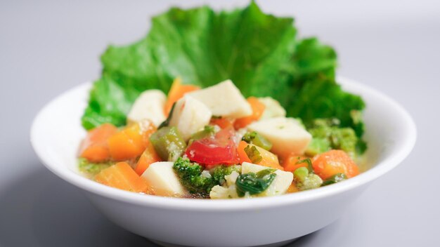 Foto salada de comida asiática grátis em bangkok