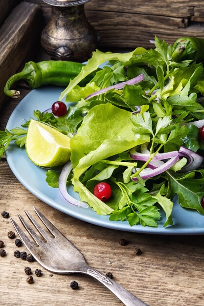 Salada de folhas de vegetais