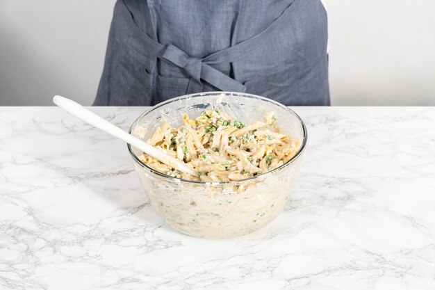 Salada de macarrão com frango