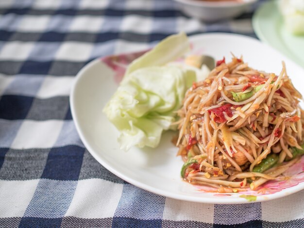 Salada de mamão verde