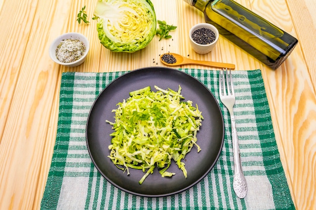 Salada de repolho fresco