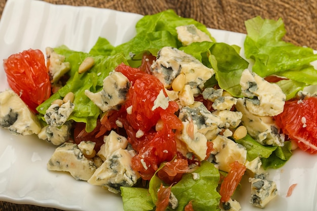 Salada de toranja e queijo azul