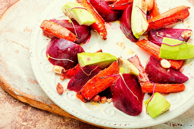 Salada de vegetais saudável