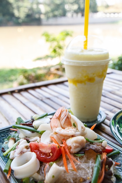 Salada de Vermicelli