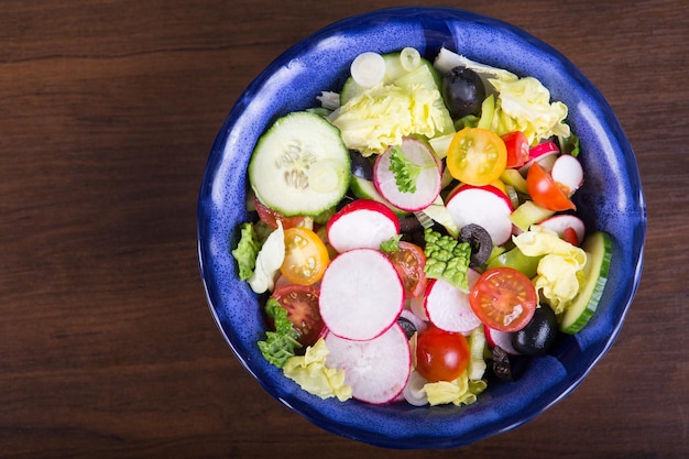 Salada fresca com legumes