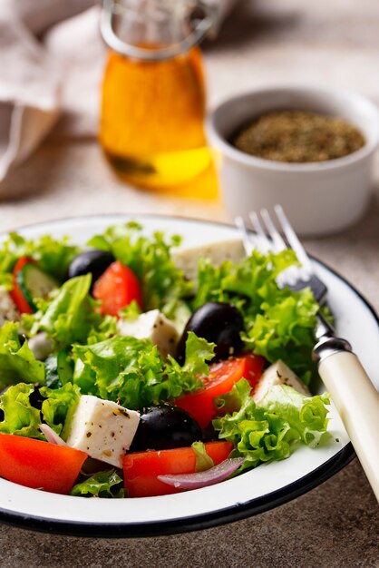 Salada grega tradicional com queijo feta