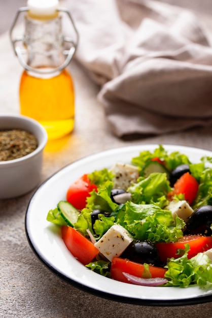 Salada grega tradicional com queijo feta