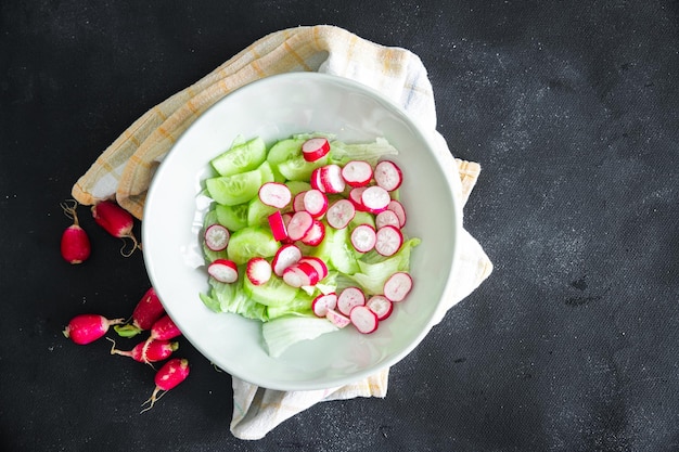 salada rabanete legumes pepino vegetal alface folha fresco saudável refeição Comida Lanche dieta