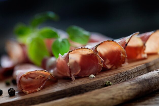 Foto salami de cuello de cerdo seco