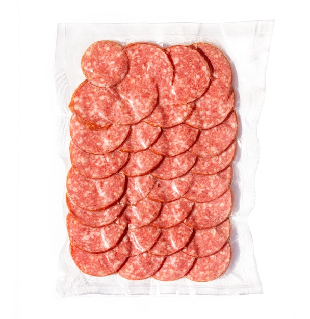 Salami en un paquete transparente