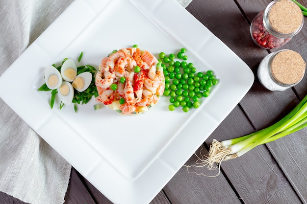 Salat mit Garnelen