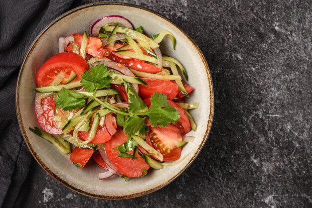 Salat mit Tomaten Achuchuk