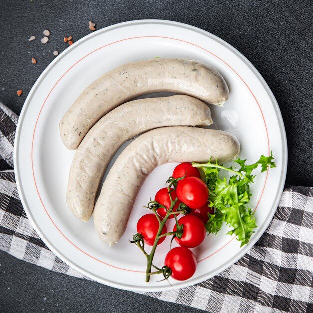 salchicha blanca salchichas weisswurst crudas especias comida comida bocadillo en la mesa espacio de copia comida