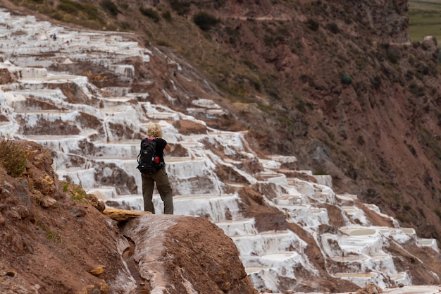 salinas de maras no vale sagrado dos incas urubamba cuzco peru