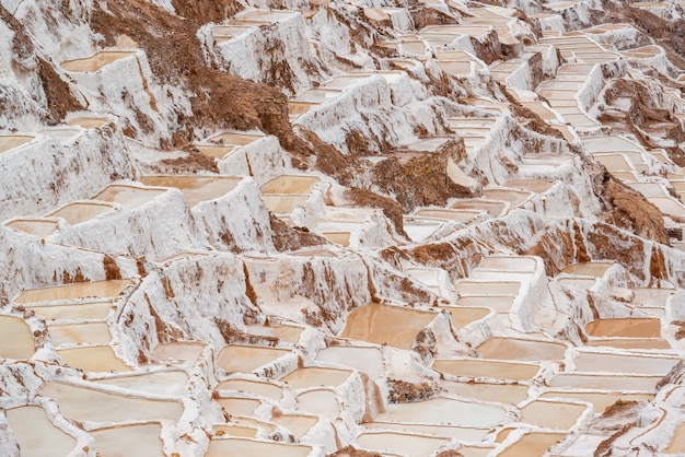 salinas de maras no vale sagrado dos incas urubamba cuzco peru