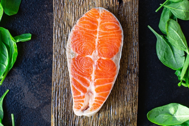 salmão peixe cru frutos do mar lanche de segundo prato pronto para comer na mesa refeição saudável lanche ingrediente vista superior