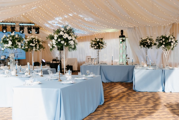 Salón de banquetes para bodas, decoración de salones de banquetes