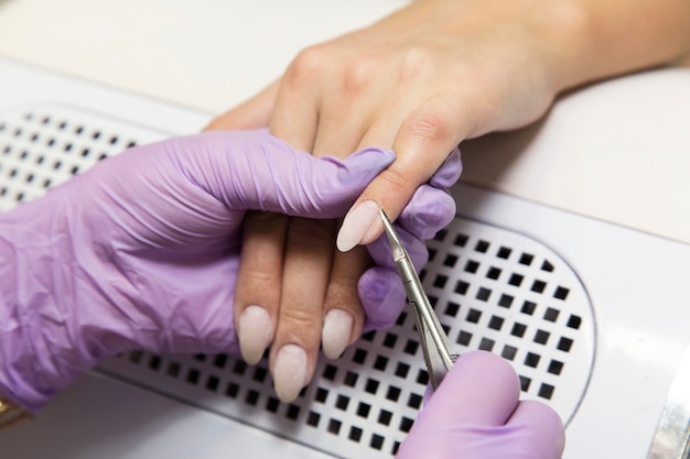 Salón de belleza para trabajar con uñas manicura.