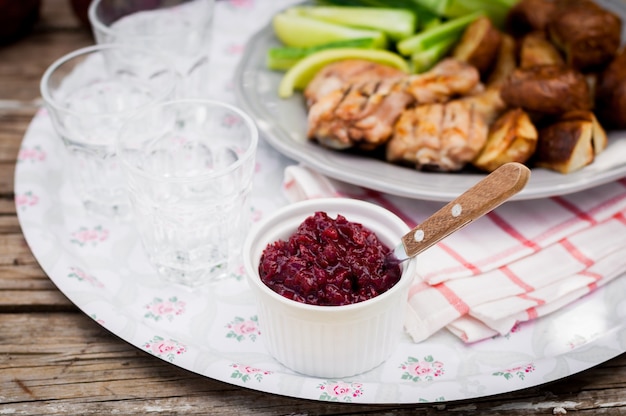 Foto salsa de arándanos y cebolla roja