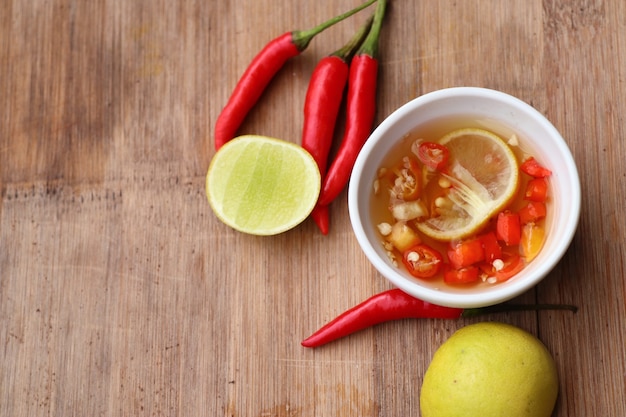 Salsa de chile con limón