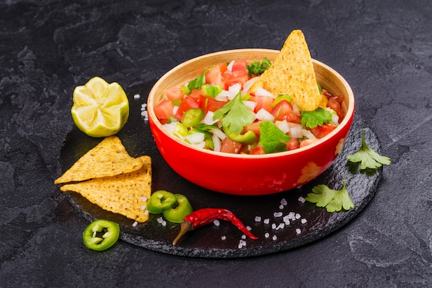 Salsa pico de gallo mexicana