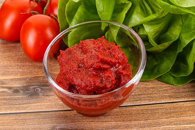 Salsa de puré de tomate natural para cocinar