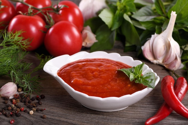 Salsa de tomate tradicional sabor y sencillez