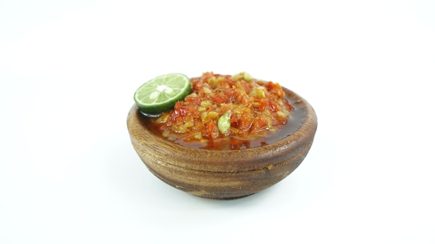 Sambal limau fondo blanco