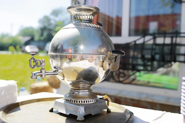 Samovar con juego de té