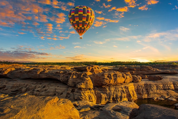 Sampanbok Ubon Ratchathani Gran Cañón en Tailandia 3000 Boke La naturaleza de la roca no se ve en Tailandia