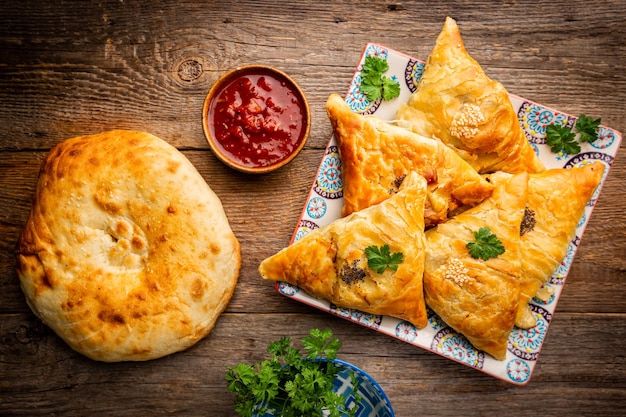 Samsa o samosas con carne