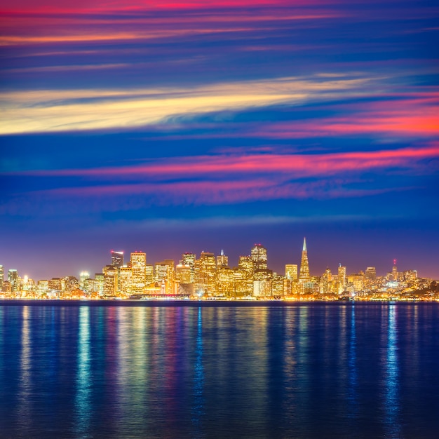 San Francisco atardecer horizonte California Bahía agua reflejo