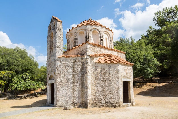 San Nicolás Foundoukli construido en el siglo XV en la isla de Rodas Grecia