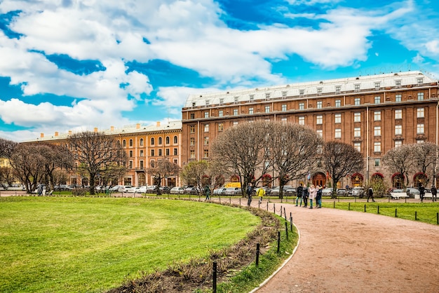 San Petersburgo, Rusia - 05 de noviembre de 2019: Hotel Astoria cerca de la Plaza de San Isaac. San Petersburgo. Rusia.