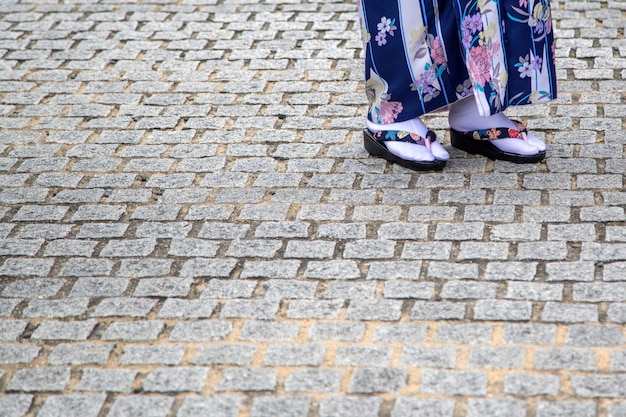 Foto sandálias tradicionais da gueixa