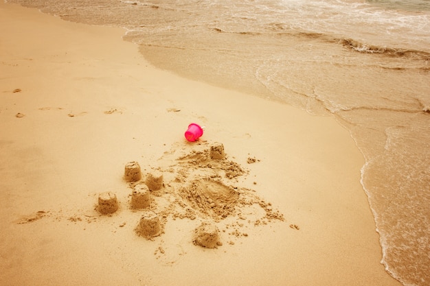 Sandburgen am Strand