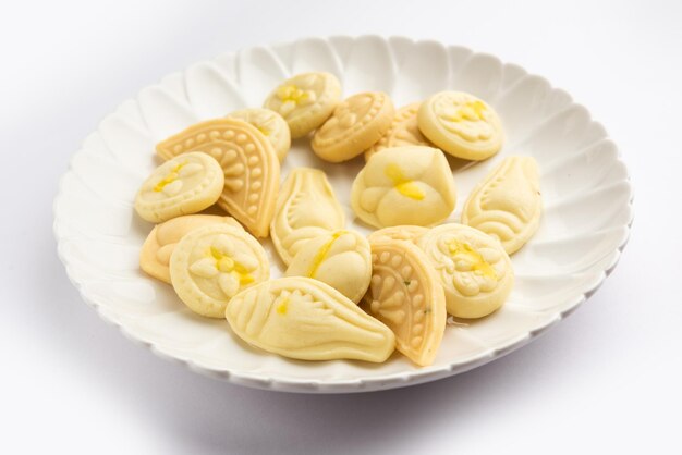 Sandesh oder Shondesh ist ein Dessert aus dem bengalischen Indien, das aus Milch und Zucker hergestellt wird