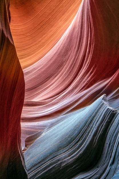 Sandgewaschene Felsen im Lower Antelope Canyon