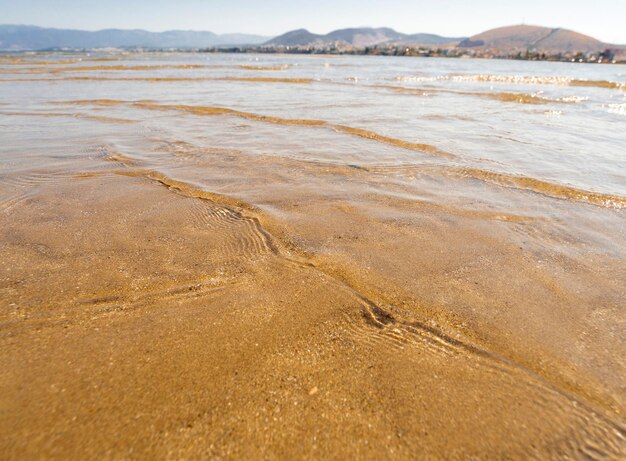 Sandstrand Liani Ammos auf der Insel Euböa in Chalkida Griechenland an einem sonnigen Sommertag