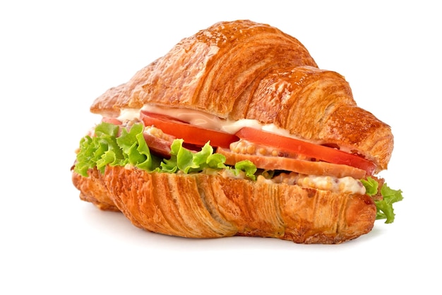 Sanduíche de croissant com tomates de alface de presunto isolados no fundo branco Comida saudável e rápida