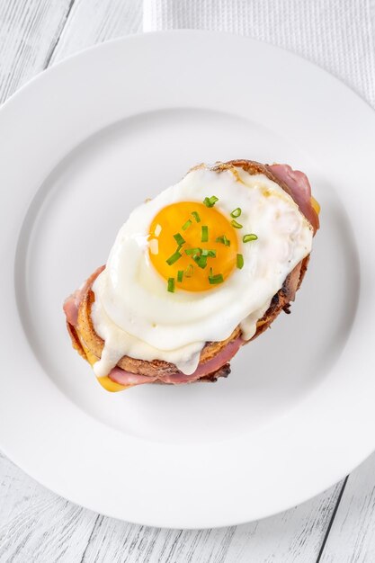 Sanduíche de croque madame