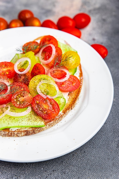 sanduíche tomate salsa salada de tomate refeição saudável fresca comida lanche na mesa cópia espaço comida